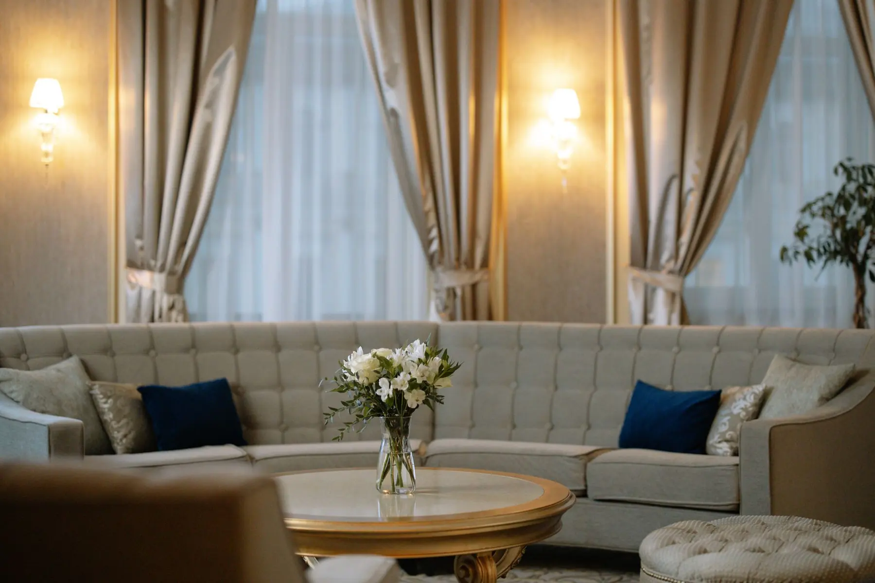 Café and Lounge